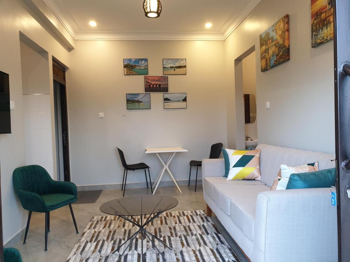 Blt Suites - Furnished Apartments Кампала Екстер'єр фото