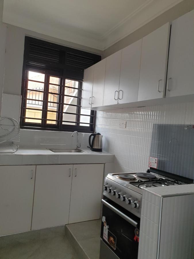 Blt Suites - Furnished Apartments Кампала Екстер'єр фото